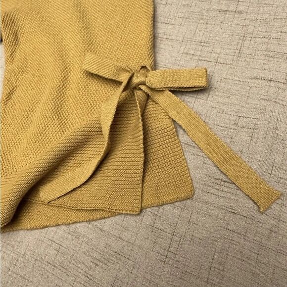 MICHELLE NICOLE CLICHE Sweater Womens Small Yellow Gold 3/4 Sleeves Tie Sleeves - Picture 10 of 11